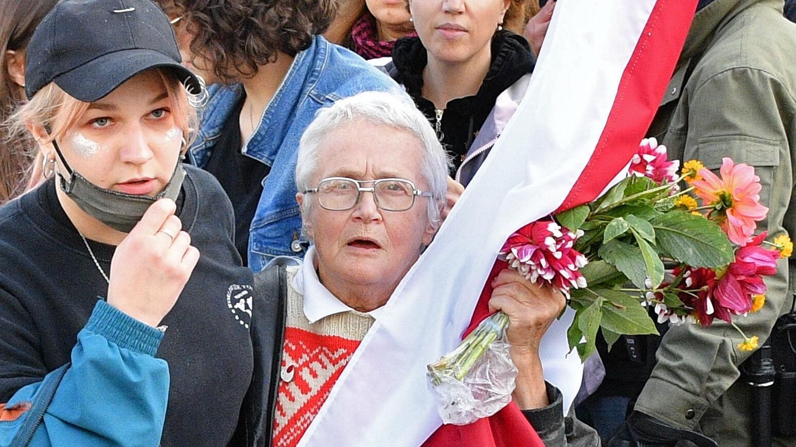Активистка Нина Багинская на марше оппозиции в Минске Активистка Нина Багинская на марше оппозиции в Минске - РИА Новости, 1920, 19.09.2020