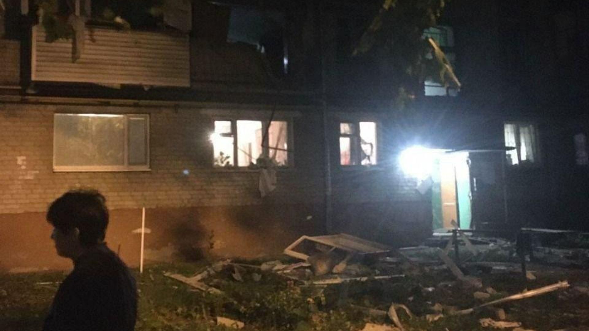 Взрыв газа в жилом пятиэтажном доме в Тюмени Взрыв газа в жилом пятиэтажном доме в Тюмени - РИА Новости, 1920, 02.10.2020