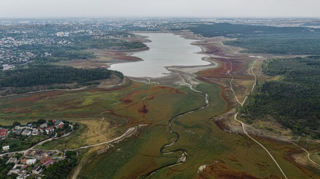 Вид на Симферопольское водохранилище