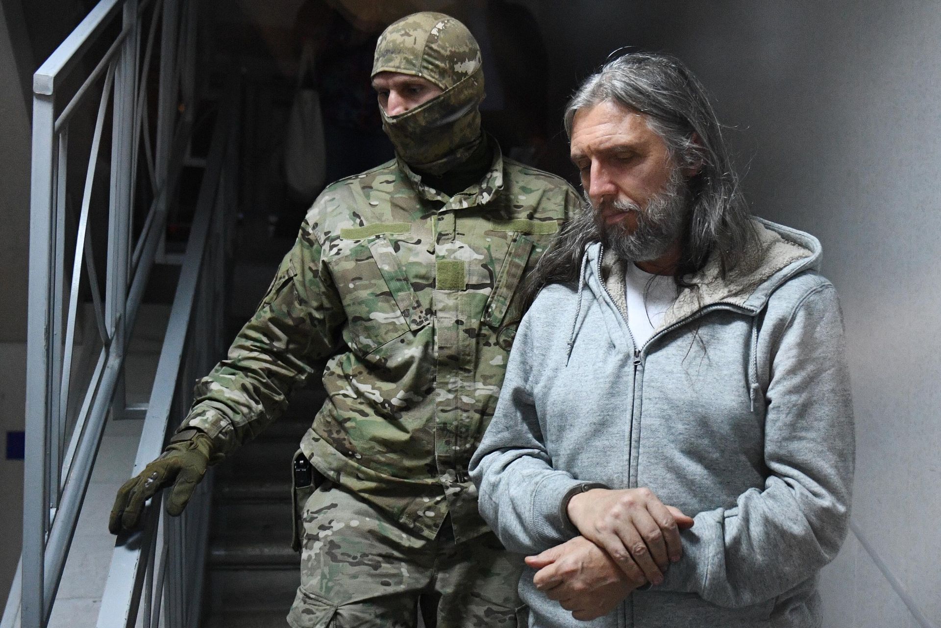 Один из руководителей Церкви последнего завета Сергей Тороп (Виссарион) после заседания Центрального районного суда Новосибирска Один из руководителей Церкви последнего завета Сергей Тороп (Виссарион) после заседания Центрального районного суда Новосибирска - РИА Новости, 1920, 22.09.2020