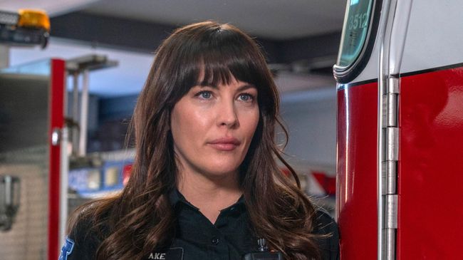 Кадр из сериала 9-1-1: Одинокая звезда Кадр из сериала 9-1-1: Одинокая звезда