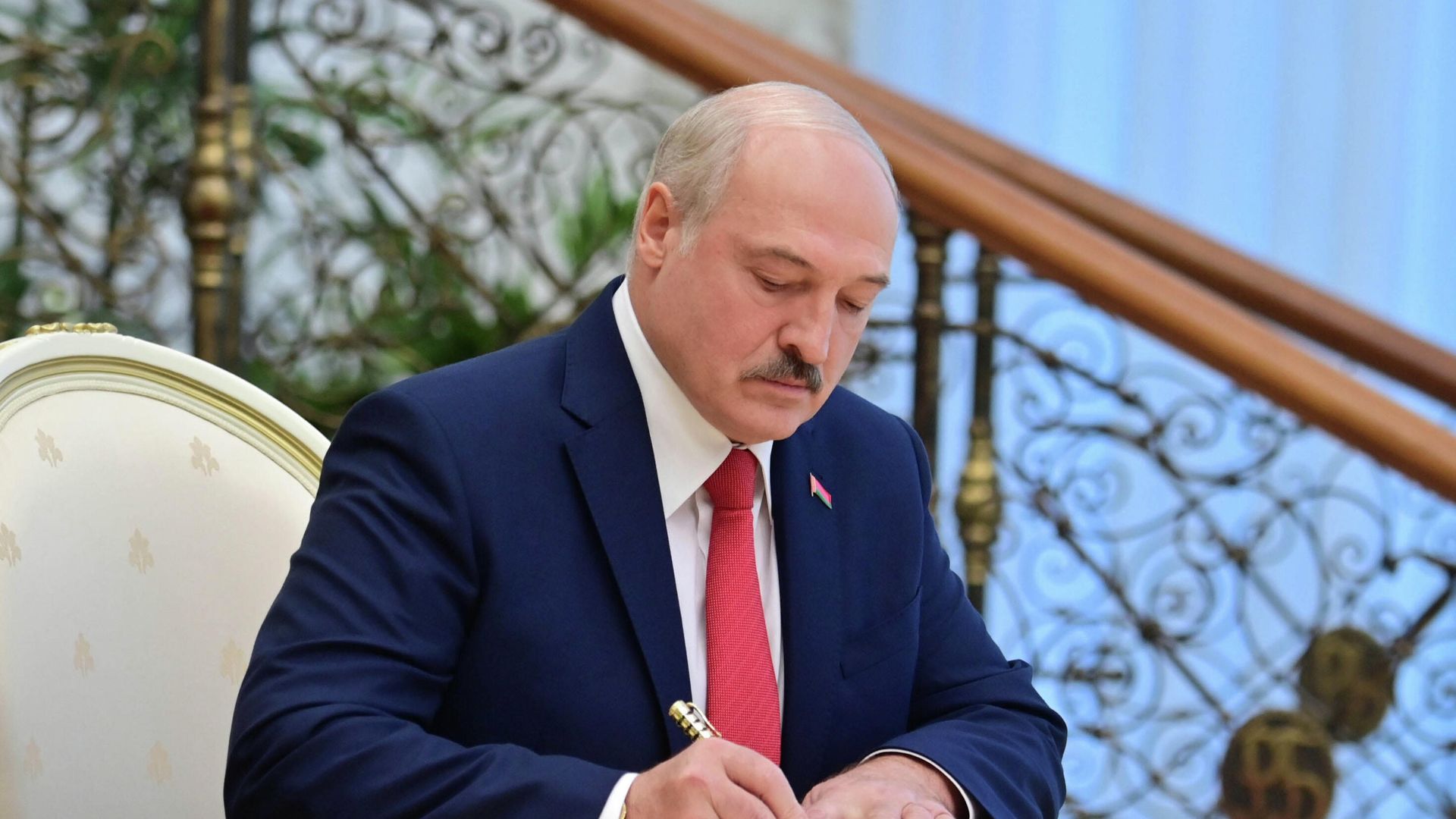 Президент Белоруссии Александр Лукашенко Президент Белоруссии Александр Лукашенко - РИА Новости, 1920, 06.04.2021