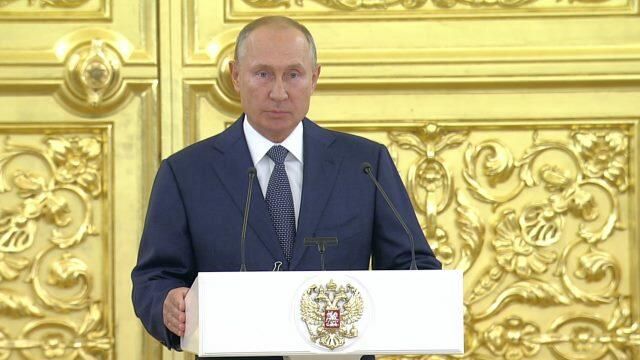 Путин: Граждане должны в полной мере ощущать действия принятых поправок Путин: Граждане должны в полной мере ощущать действия принятых поправок - РИА Новости, 1920, 23.09.2020