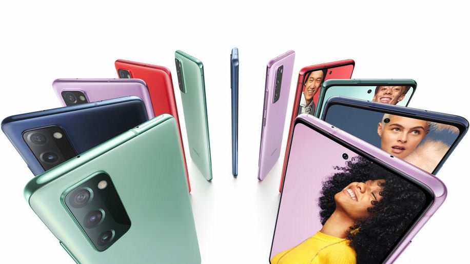 Смартфон Galaxy S20 Fan Edition Смартфон Galaxy S20 Fan Edition - РИА Новости, 1920, 02.12.2020