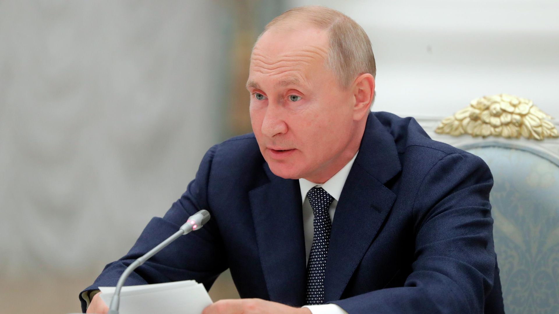 Президент РФ Владимир Путин во время встречи с работниками атомной отрасли Президент РФ Владимир Путин во время встречи с работниками атомной отрасли - РИА Новости, 1920, 24.09.2020