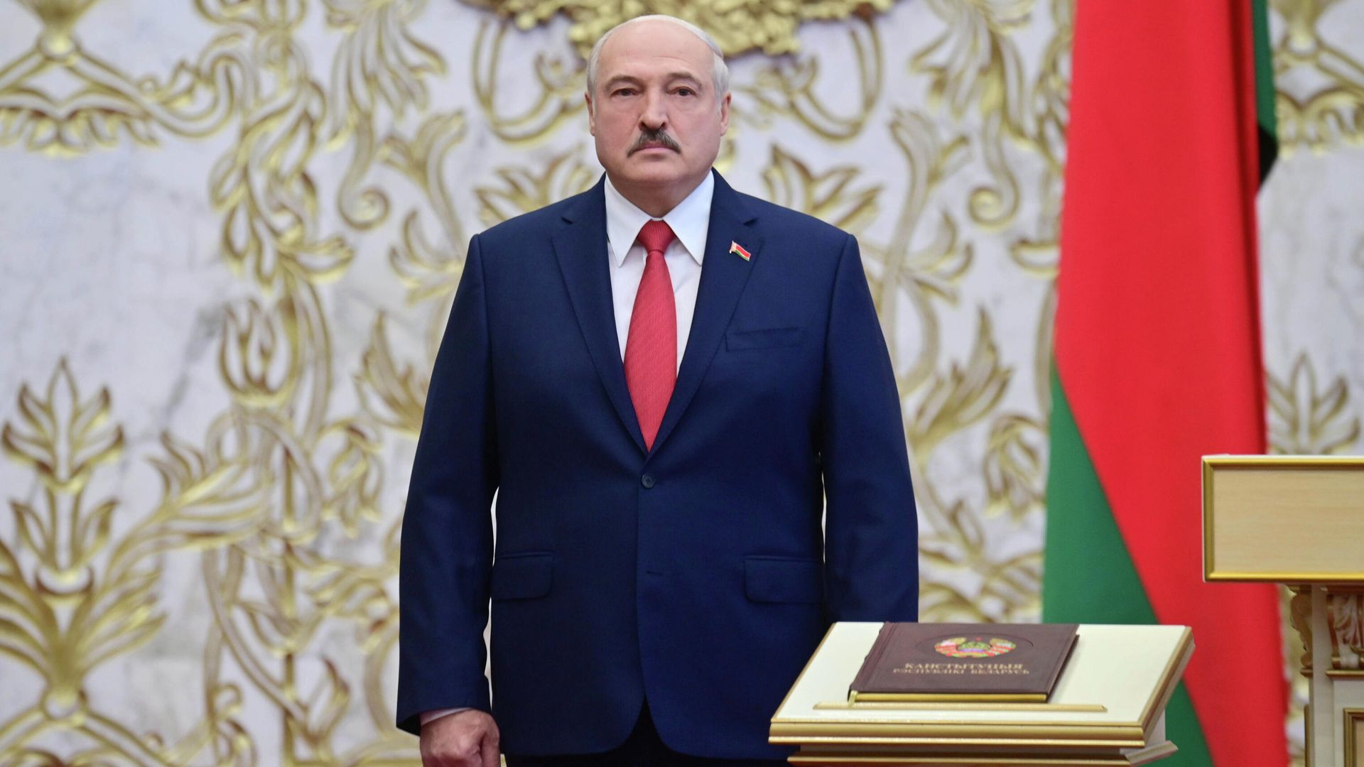 Президент Белоруссии Александр Лукашенко на церемонии инаугурации в Минске Президент Белоруссии Александр Лукашенко на церемонии инаугурации в Минске - РИА Новости, 1920, 29.09.2020