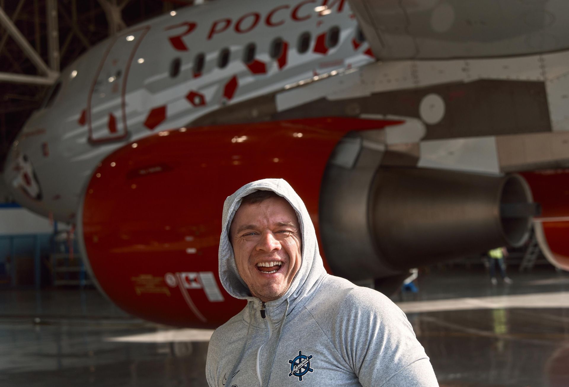 Денис Вовк в аэропорту Пулково Денис Вовк в аэропорту Пулково - РИА Новости, 1920, 25.09.2020