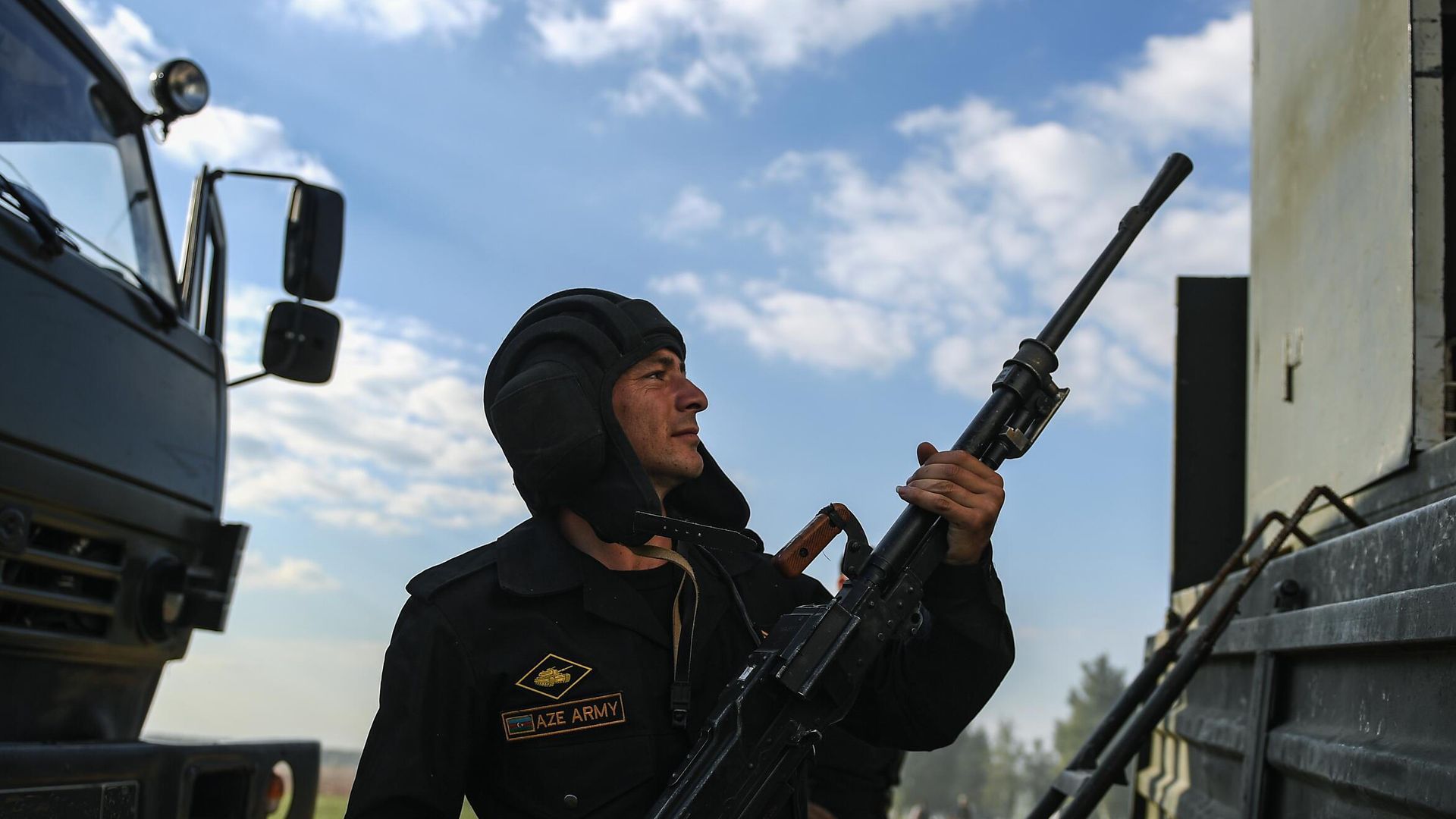 Военнослужащий армии Азербайджана Военнослужащий армии Азербайджана - РИА Новости, 1920, 20.10.2020