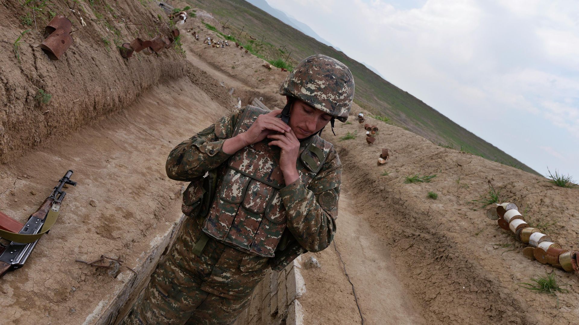 Военнослужащий в зоне карабахского конфликта Военнослужащий в зоне карабахского конфликта - РИА Новости, 1920, 27.09.2020