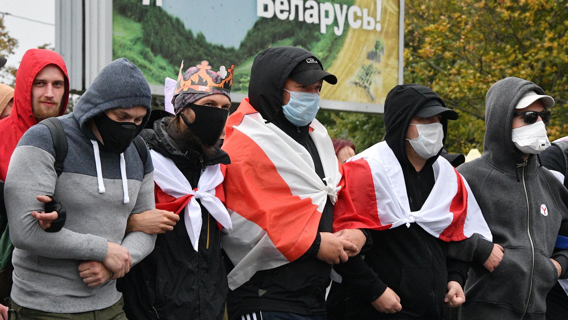 Во время несанкционированной акции протеста оппозиции в Минске Во время несанкционированной акции протеста оппозиции в Минске - РИА Новости, 1920, 10.10.2020