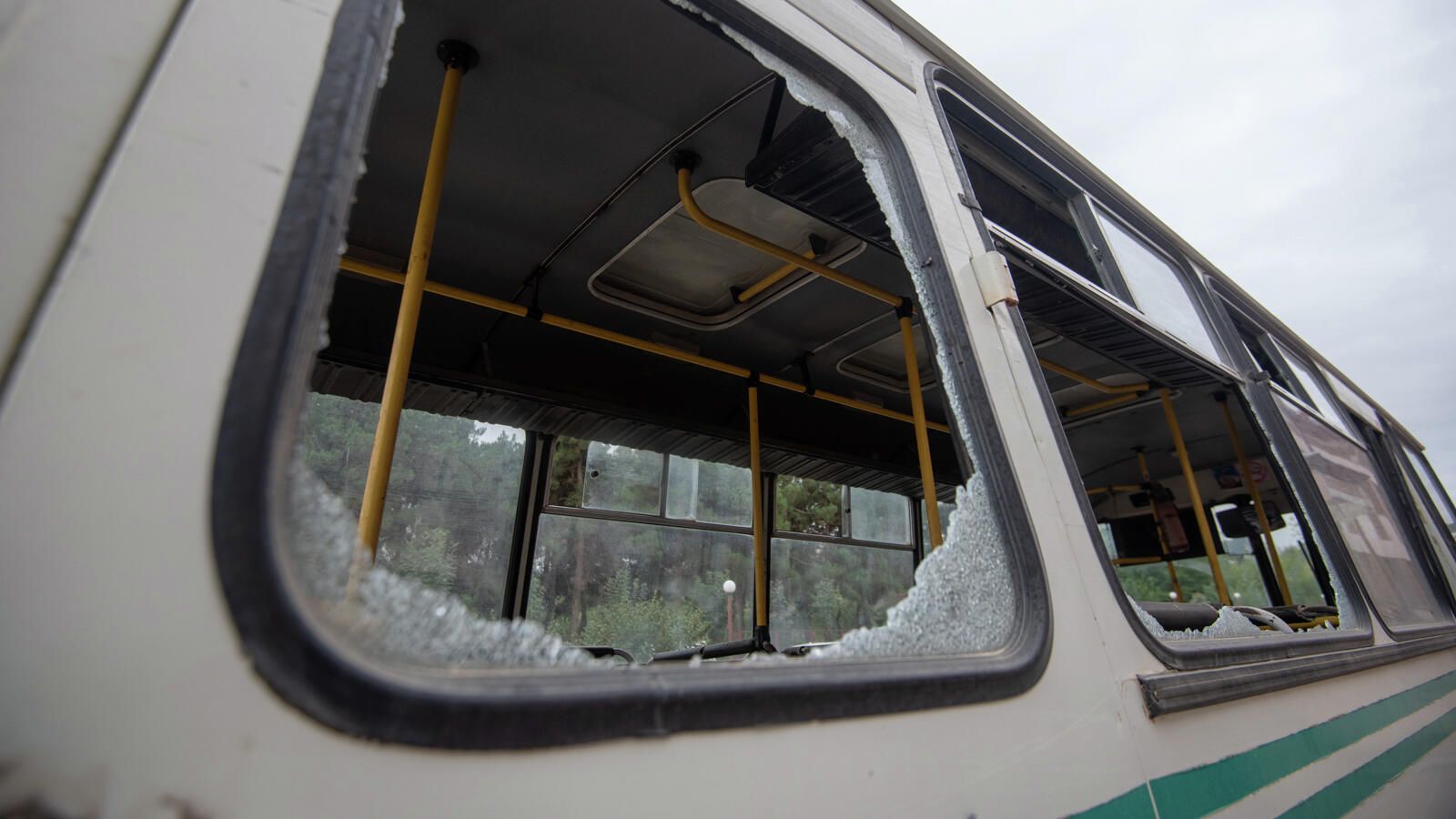 Автобус в городе Мартуни непризнанной Нагорно-Карабахской Республики Автобус в городе Мартуни непризнанной Нагорно-Карабахской Республики - РИА Новости, 1920, 29.09.2020