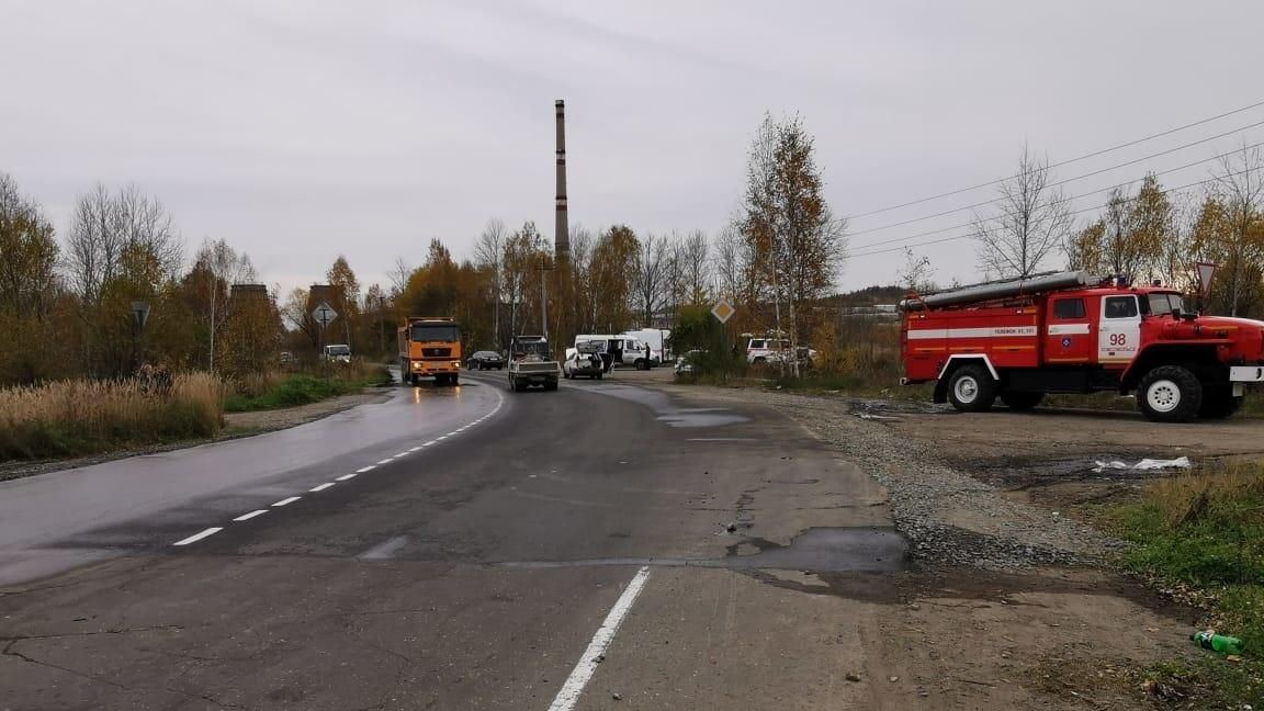 Азотная кислота разлилась на дорожное полотно в Комсомольске-на-Амуре - РИА Новости, 1920, 03.10.2020