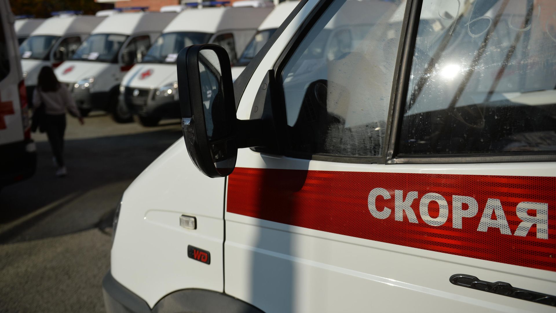 Автомобили скорой медицинской помощи в Свердловской области - РИА Новости, 1920, 09.10.2020