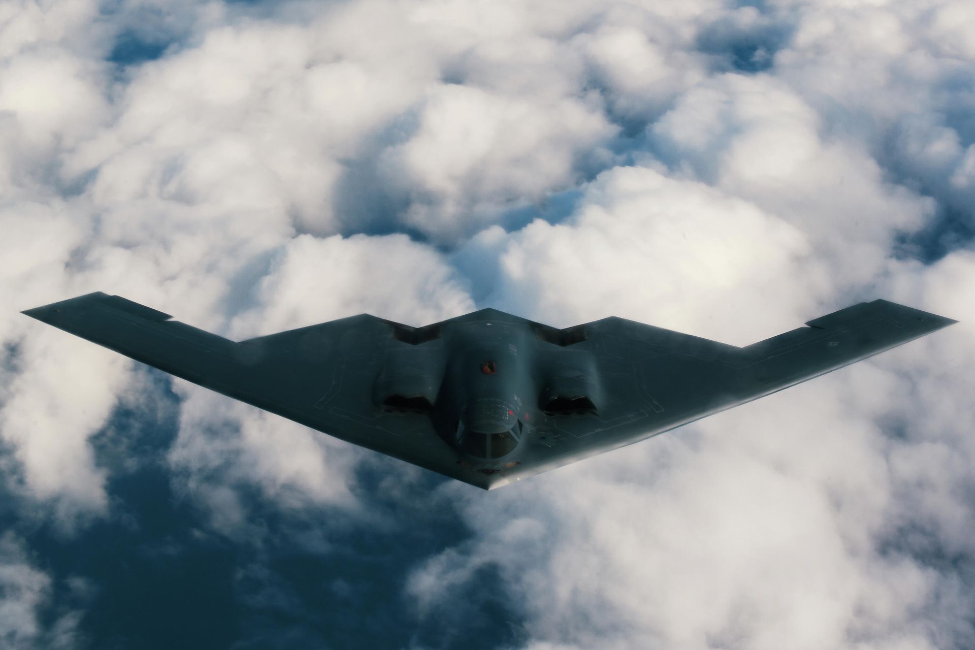 Американский малозаметный стратегический бомбардировщик Northrop B-2 Spirit Американский малозаметный стратегический бомбардировщик Northrop B-2 Spirit - РИА Новости, 1920, 23.12.2022