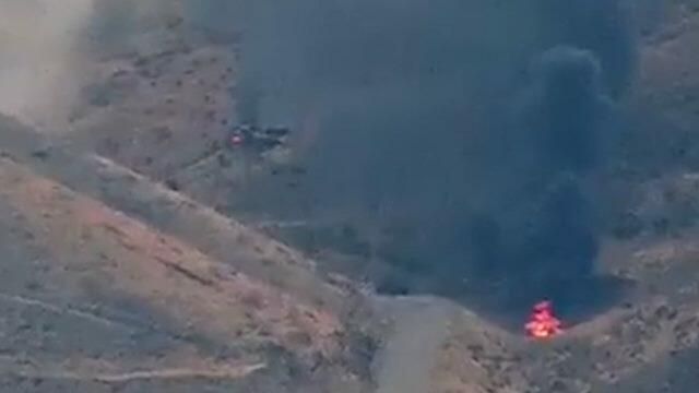 Отступление ВС Азербайджана из населенного пункта в Нагорном Карабахе. Видео Минобороны Армении Отступление ВС Азербайджана из населенного пункта в Нагорном Карабахе. Видео Минобороны Армении - РИА Новости, 1920, 04.10.2020