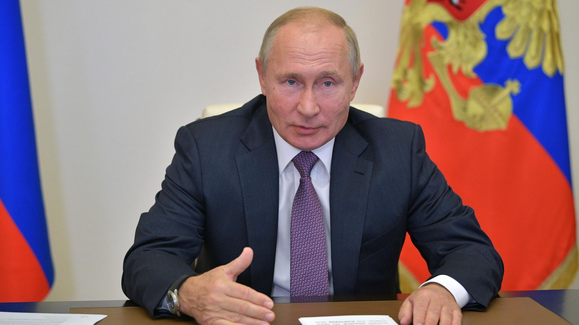 Президент РФ Владимир Путин проводит заседание совета при президенте РФ по развитию физической культуры и спорта Президент РФ Владимир Путин проводит заседание совета при президенте РФ по развитию физической культуры и спорта - РИА Новости, 1920, 11.10.2020