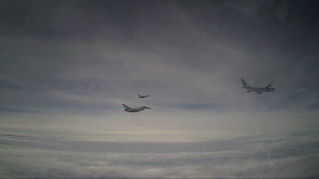 Кадры перехвата над Черным морем британских военных самолетов: видео Минобороны России Кадры перехвата над Черным морем британских военных самолетов: видео Минобороны России - РИА Новости, 1920, 06.10.2020