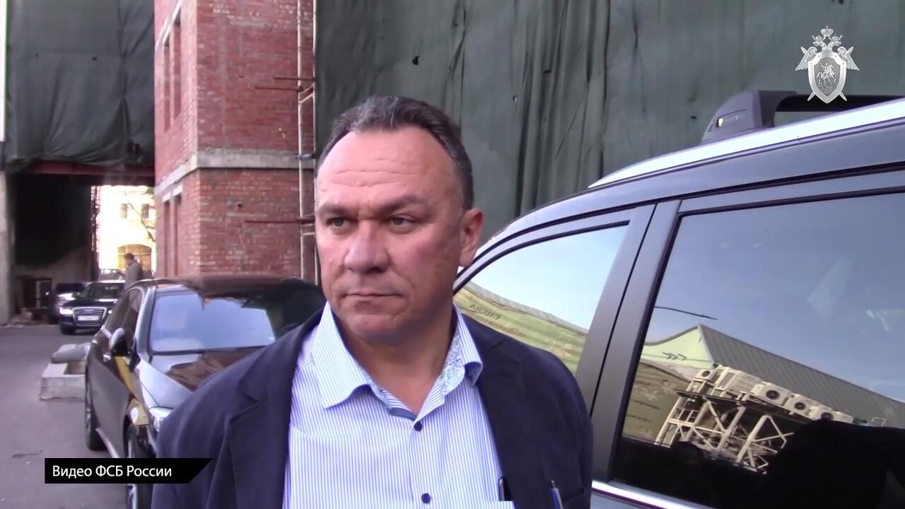 Задержание сотрудниками правоохранительных органов бывшего главного инженера АО Транснефть — Диаксан Сергея Зубина Задержание сотрудниками правоохранительных органов бывшего главного инженера АО Транснефть — Диаксан Сергея Зубина - РИА Новости, 1920, 07.10.2020