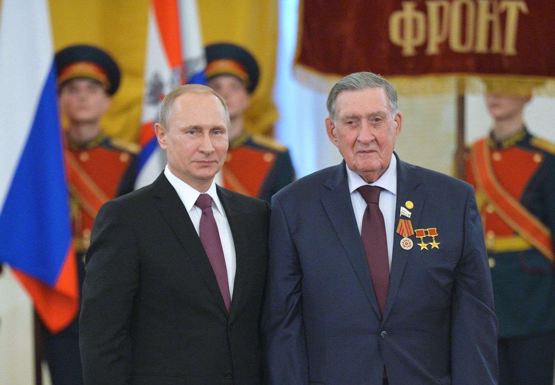 Президент России Владимир Путин и Владимир Долгих Президент России Владимир Путин и Владимир Долгих - РИА Новости, 1920, 08.10.2020