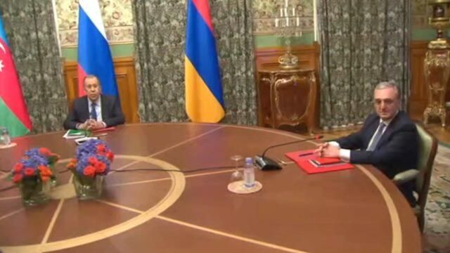 Главы МИД Азербайджана и Армении прибыли на встречу с Лавровым в Москву Главы МИД Азербайджана и Армении прибыли на встречу с Лавровым в Москву - РИА Новости, 1920, 09.10.2020