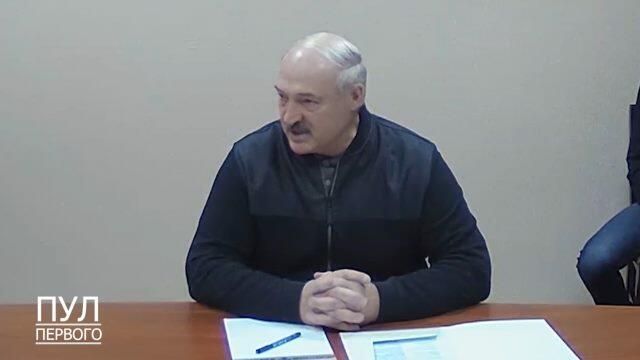 “Конституцию на улице не напишешь“ – Лукашенко встретился с представителями оппозиции “Конституцию на улице не напишешь“ – Лукашенко встретился с представителями оппозиции - РИА Новости, 1920, 10.10.2020