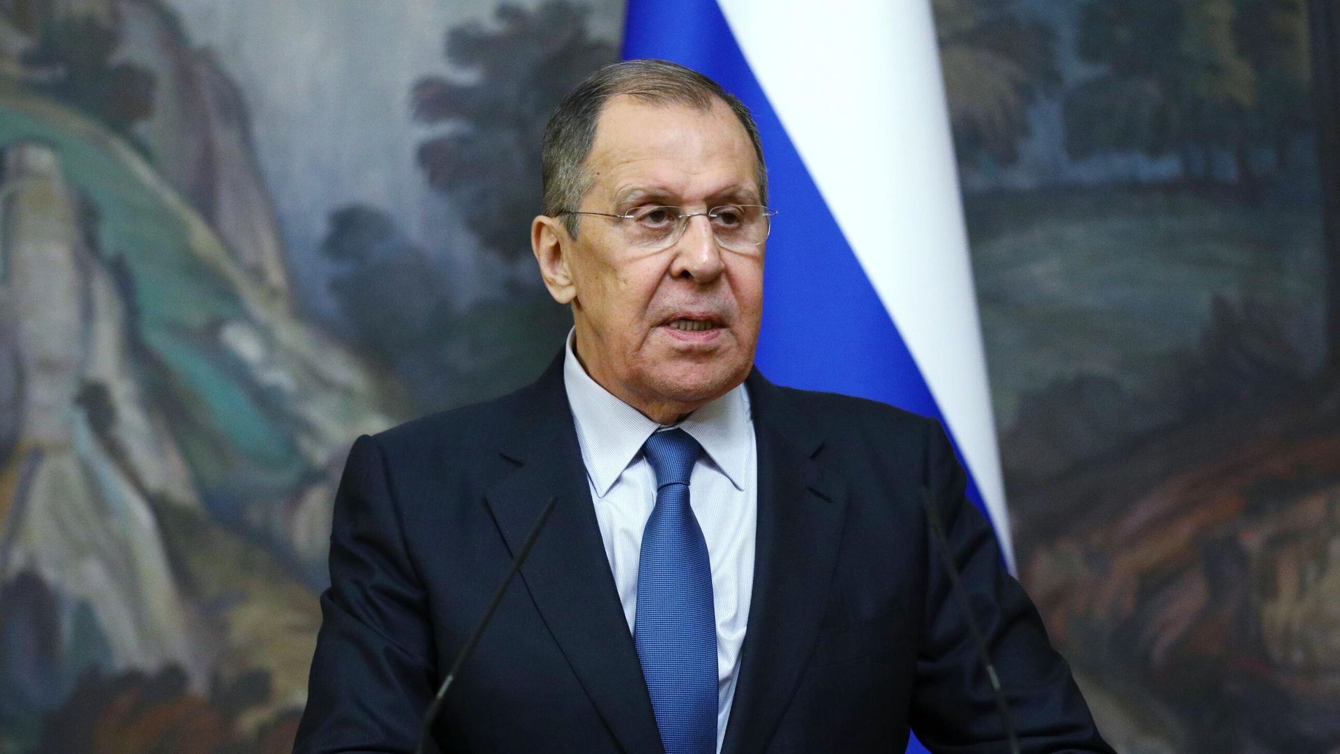 Министр иностранных дел РФ Сергей Лавров на пресс-конференции по итогам трёхсторонних переговоров с главами внешнеполитических ведомств Азербайджана и Армении Министр иностранных дел РФ Сергей Лавров на пресс-конференции по итогам трёхсторонних переговоров с главами внешнеполитических ведомств Азербайджана и Армении - РИА Новости, 1920, 14.10.2020
