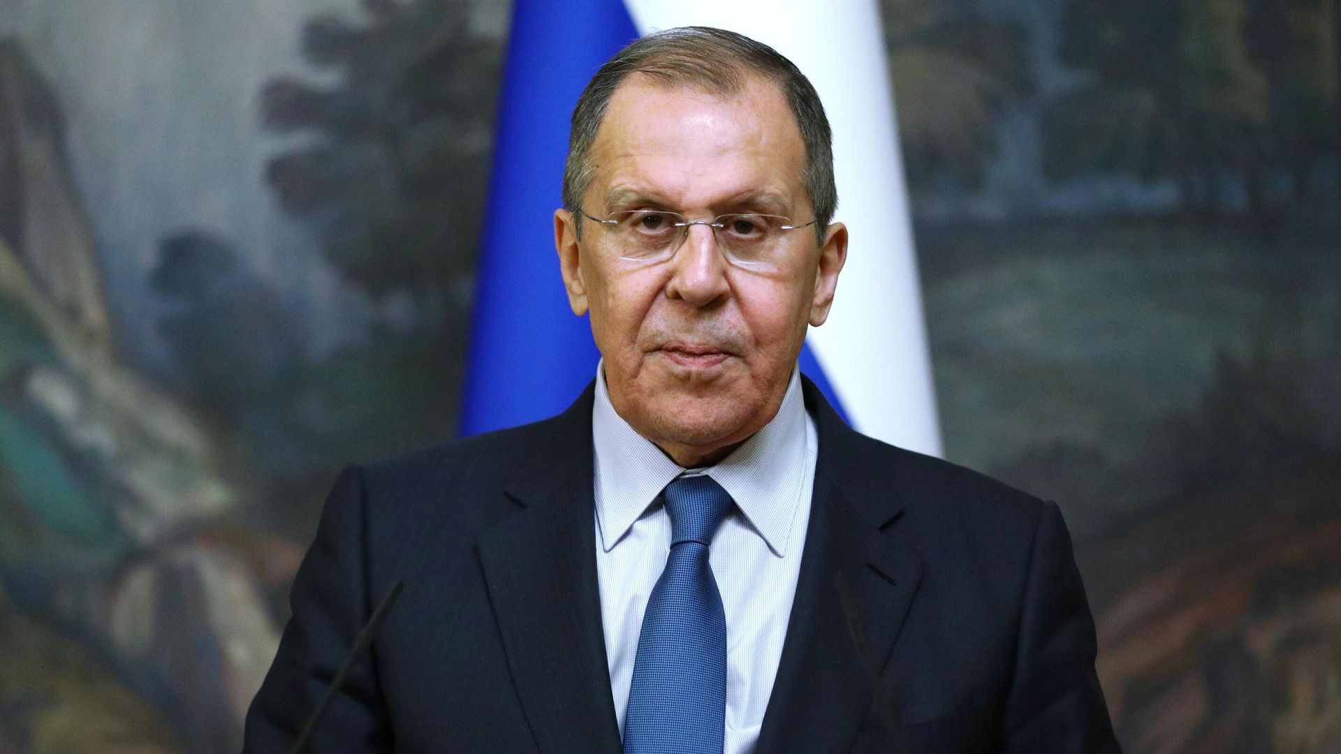 Министр иностранных дел РФ Сергей Лавров на пресс-конференции по итогам трёхсторонних переговоров с главами внешнеполитических ведомств Азербайджана и Армении Министр иностранных дел РФ Сергей Лавров на пресс-конференции по итогам трёхсторонних переговоров с главами внешнеполитических ведомств Азербайджана и Армении - РИА Новости, 1920, 14.10.2020