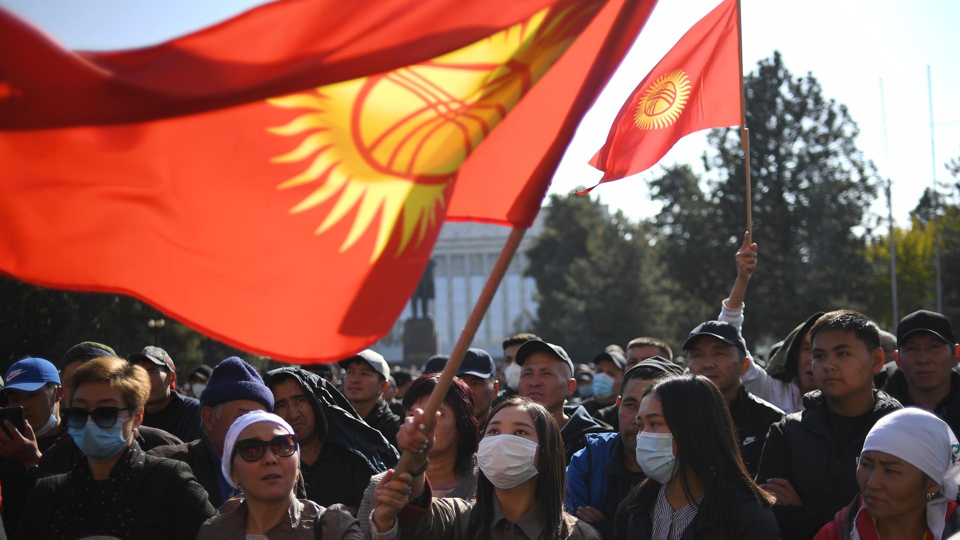 Участники митинга в Бишкеке Участники митинга в Бишкеке - РИА Новости, 1920, 24.10.2020