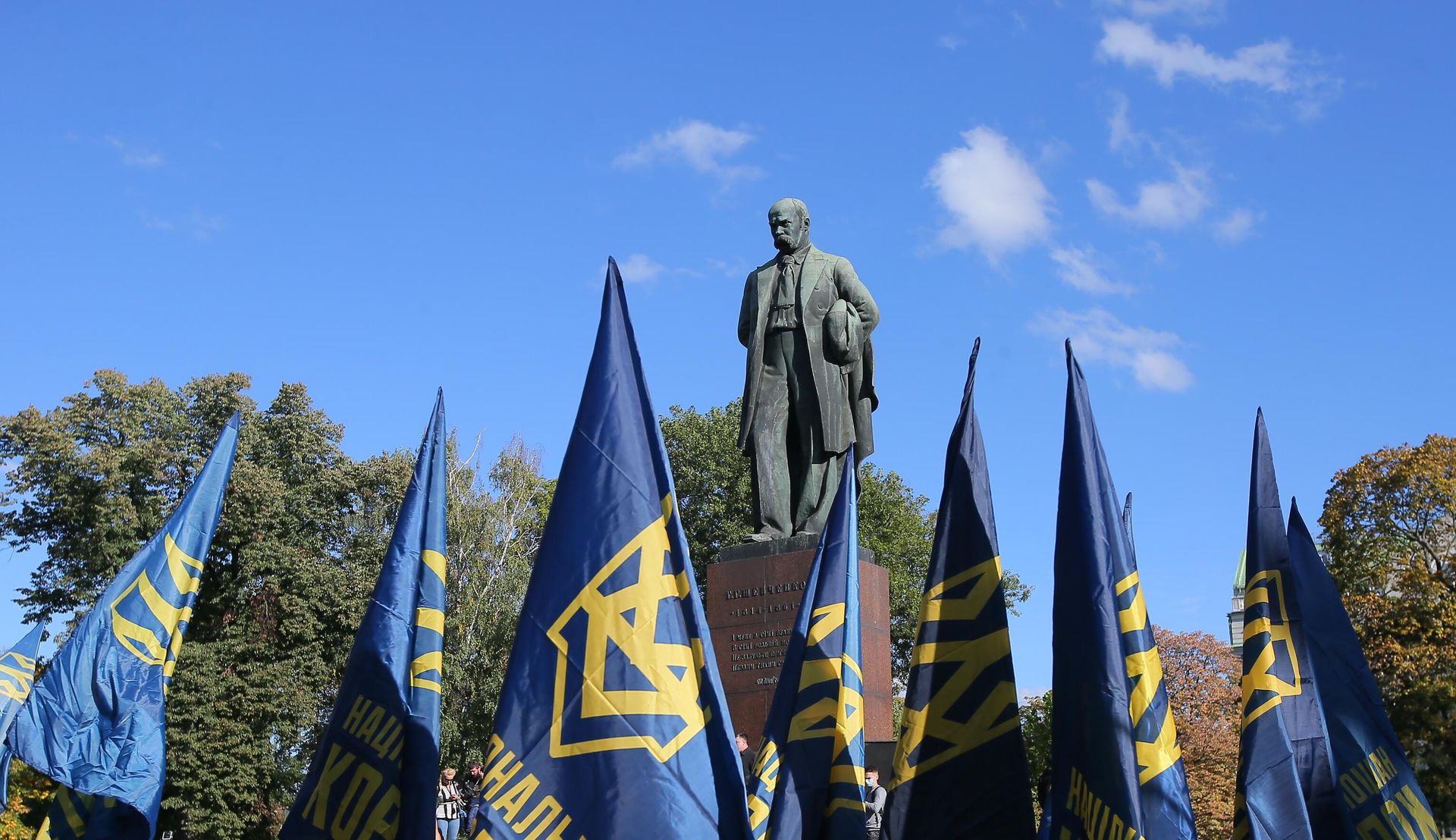 Участники марша националистов у памятника Тарасу Шевченко в Киеве Участники марша националистов у памятника Тарасу Шевченко в Киеве - РИА Новости, 1920, 23.10.2026