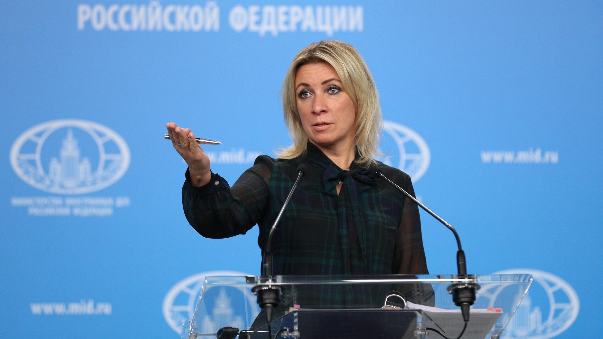 Официальный представитель Министерства иностранных дел России Мария Захарова во время брифинга - РИА Новости, 1920, 22.10.2020
