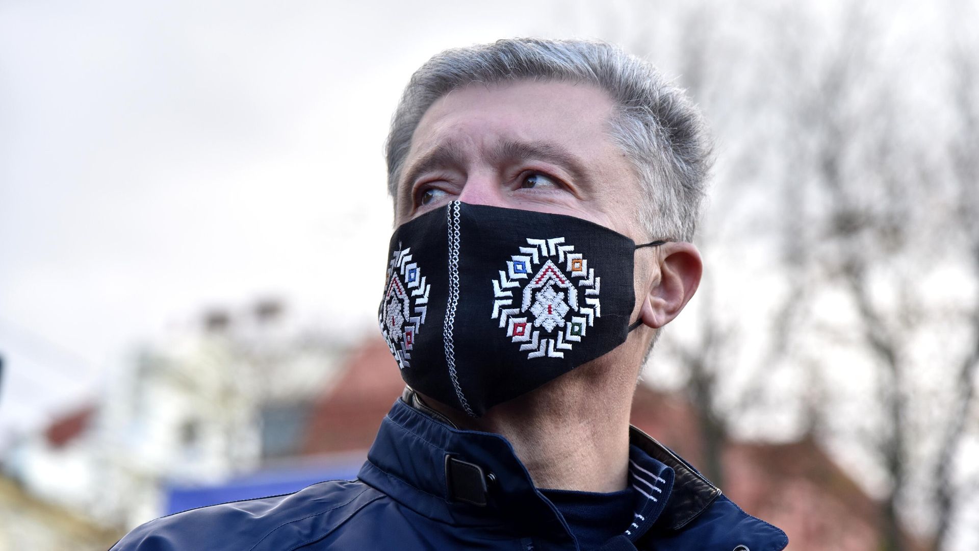 Экс-президент Украины, депутат Верховной рады Украины Петр Порошенко после выступления накануне региональных выборов на Украине Экс-президент Украины, депутат Верховной рады Украины Петр Порошенко после выступления накануне региональных выборов на Украине - РИА Новости, 1920, 23.01.2021