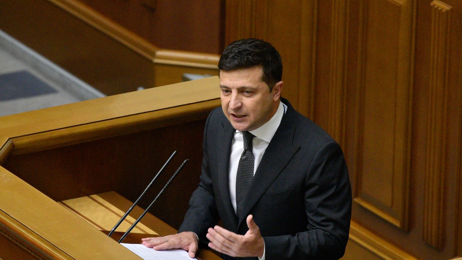Президент Украины Владимир Зеленский на заседании в Верховной Раде Президент Украины Владимир Зеленский на заседании в Верховной Раде - РИА Новости, 1920, 03.02.2021