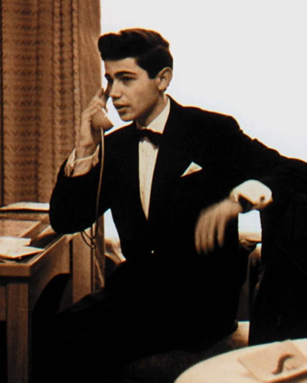 Евгений Петросян на гастролях в Ленинграде в 1964 году Евгений Петросян на гастролях в Ленинграде в 1964 году - РИА Новости, 1920, 12.08.2025