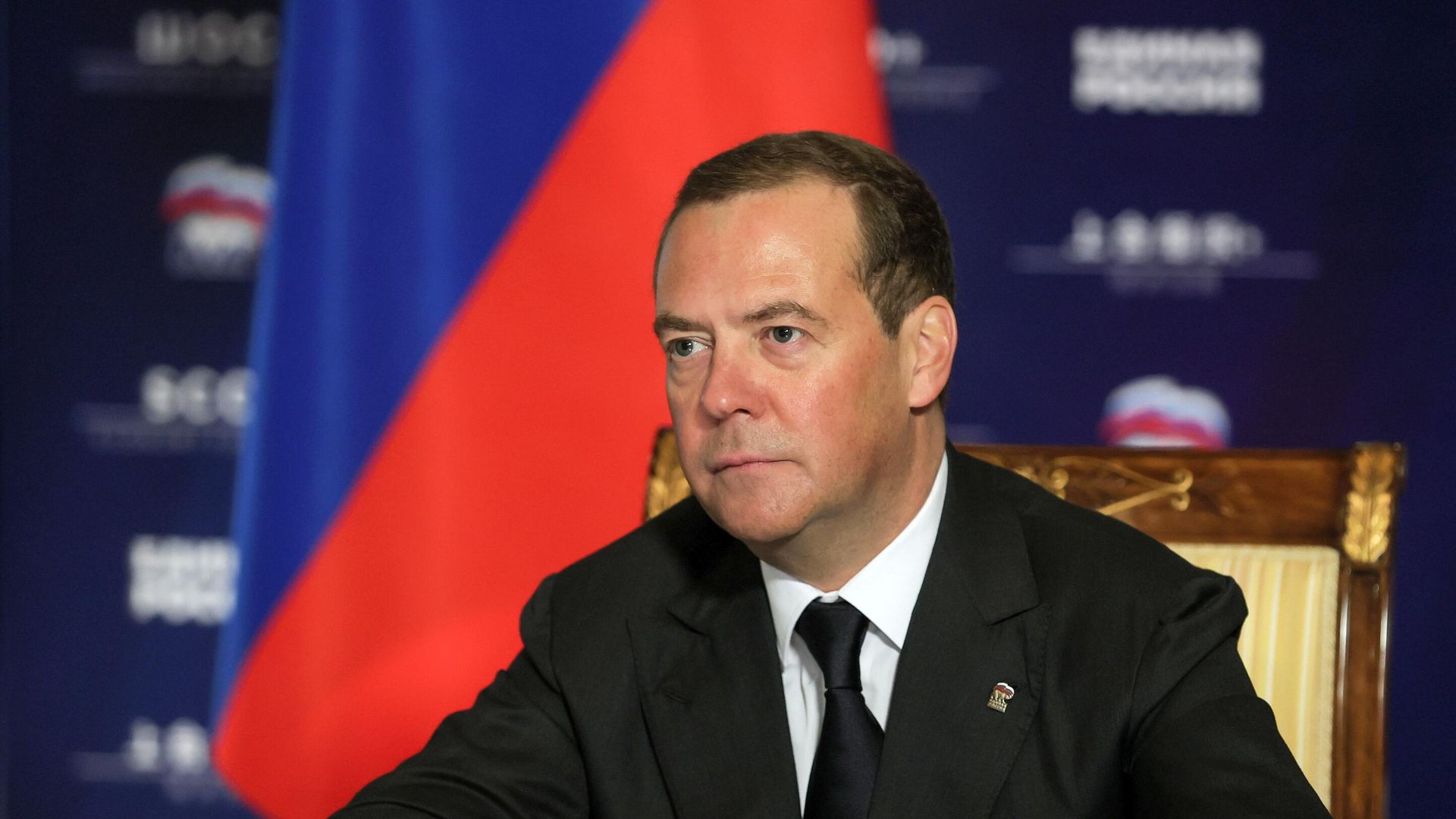 Заместитель председателя Совета безопасности РФ Дмитрий Медведев Заместитель председателя Совета безопасности РФ Дмитрий Медведев - РИА Новости, 1920, 12.11.2020