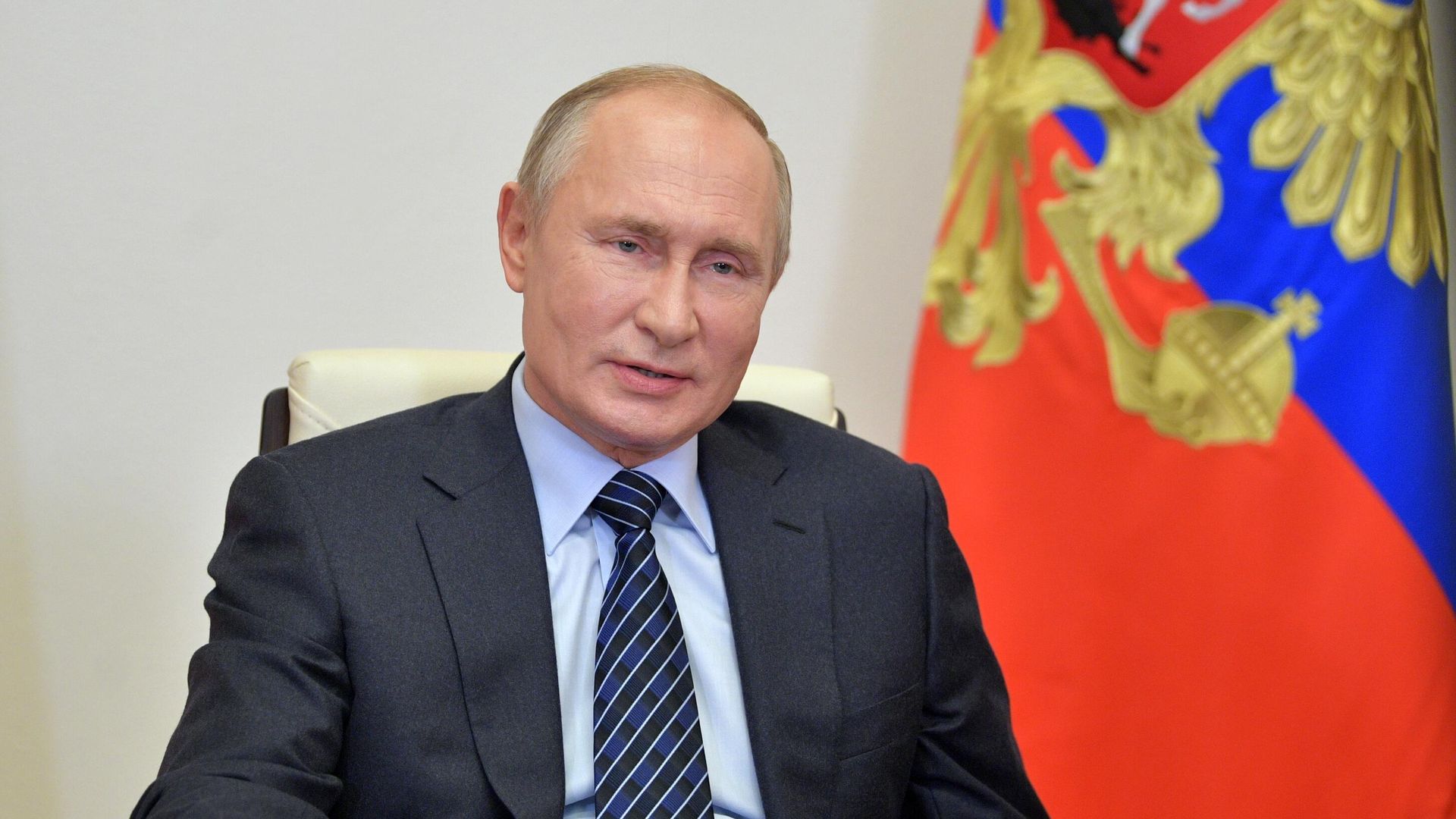 Президент РФ Владимир Путин во время встречи в режиме видеоконференции с членами правления Российского союза промышленников и предпринимателей (РСПП) Президент РФ Владимир Путин во время встречи в режиме видеоконференции с членами правления Российского союза промышленников и предпринимателей (РСПП) - РИА Новости, 1920, 21.10.2020