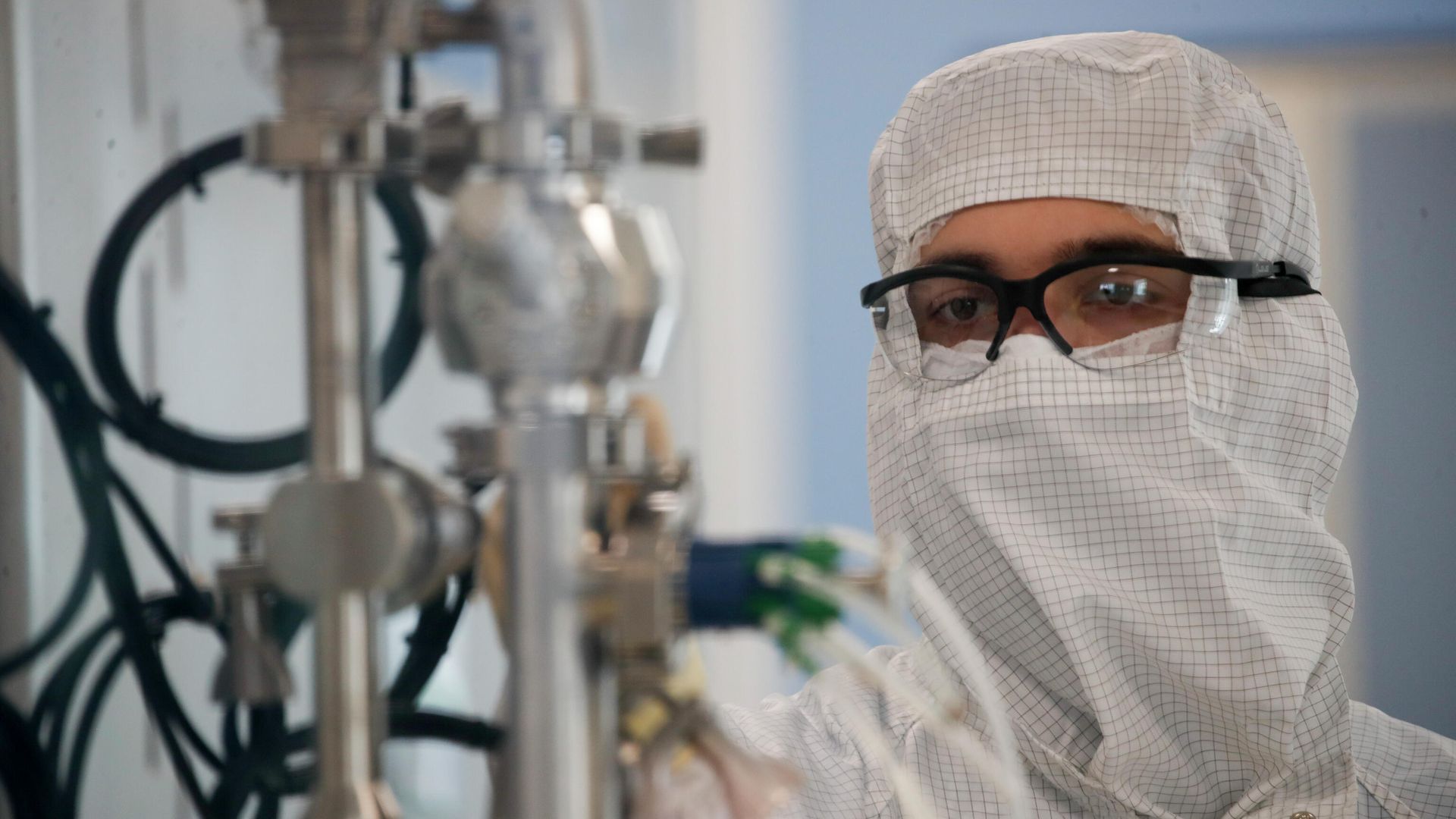 Работа над вакциной компании AstraZeneca Работа над вакциной компании AstraZeneca - РИА Новости, 1920, 16.11.2020