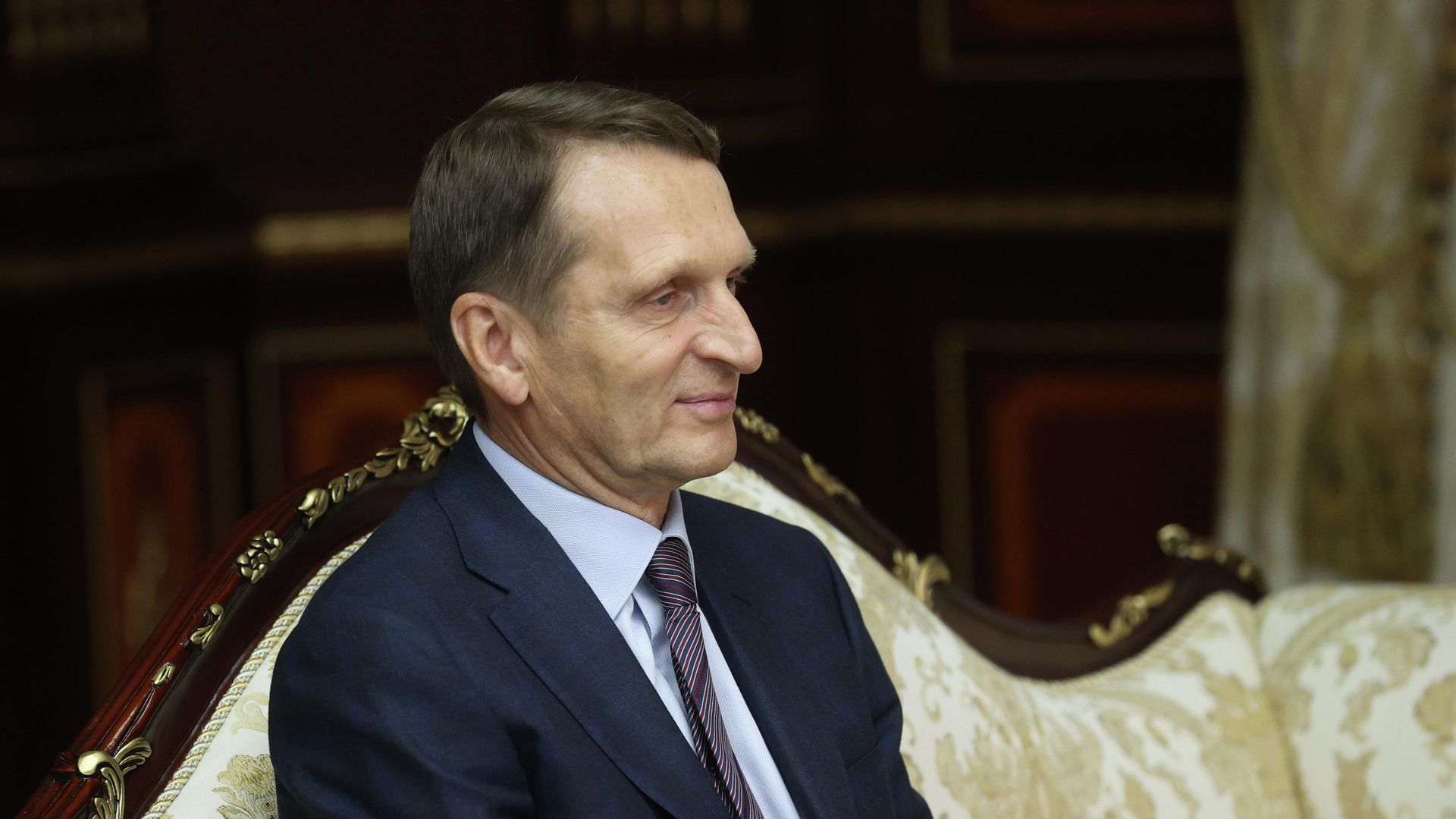 Директор Службы внешней разведки РФ Сергей Нарышкин во время встречи с Президентом Белоруссии Александром Лукашенко в Минске Директор Службы внешней разведки РФ Сергей Нарышкин во время встречи с Президентом Белоруссии Александром Лукашенко в Минске - РИА Новости, 1920, 26.10.2020