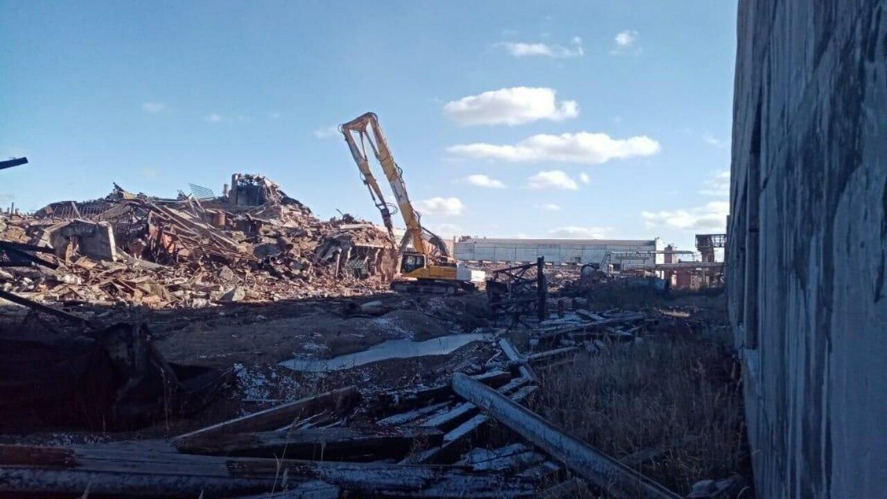 Очистка пропитанной ядами промплощадки в Усолье-Сибирском - РИА Новости, 1920, 30.11.2020