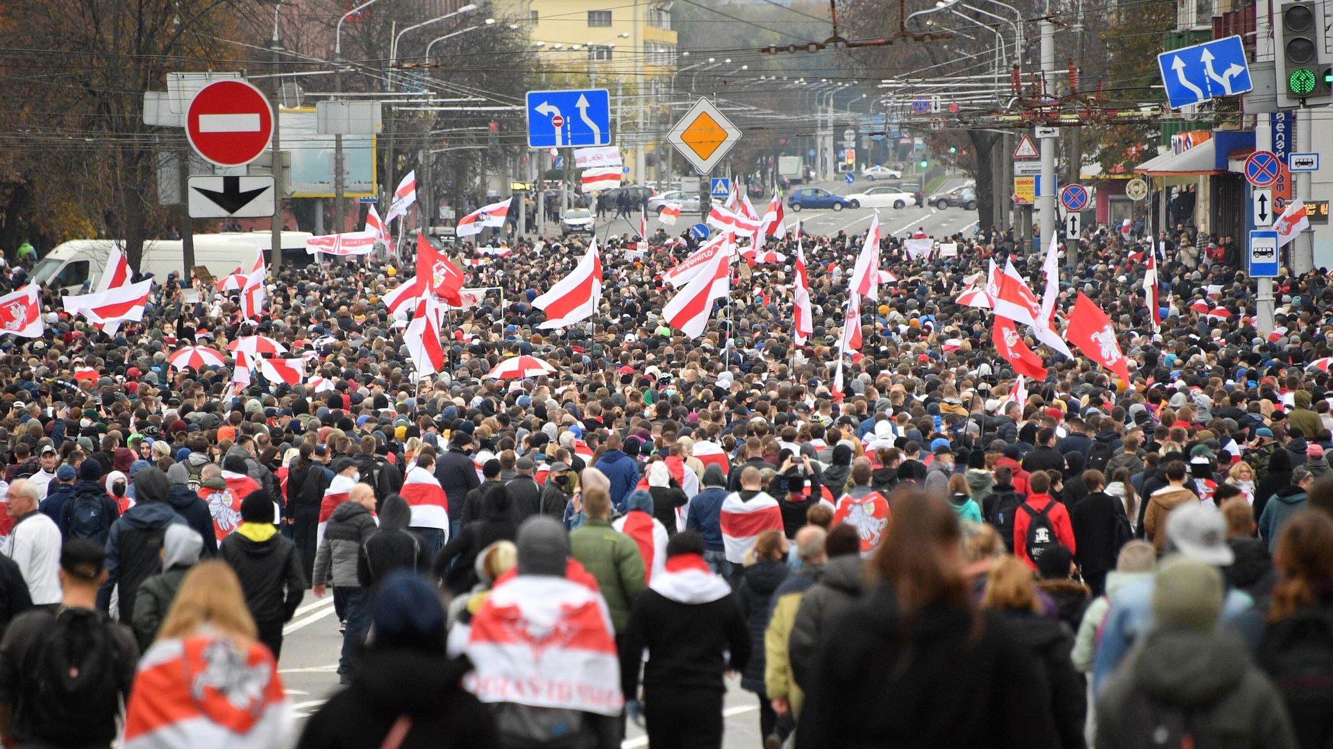 Участники акции протеста оппозиции Народный ультиматум в Минске Участники акции протеста оппозиции Народный ультиматум в Минске - РИА Новости, 1920, 26.10.2020