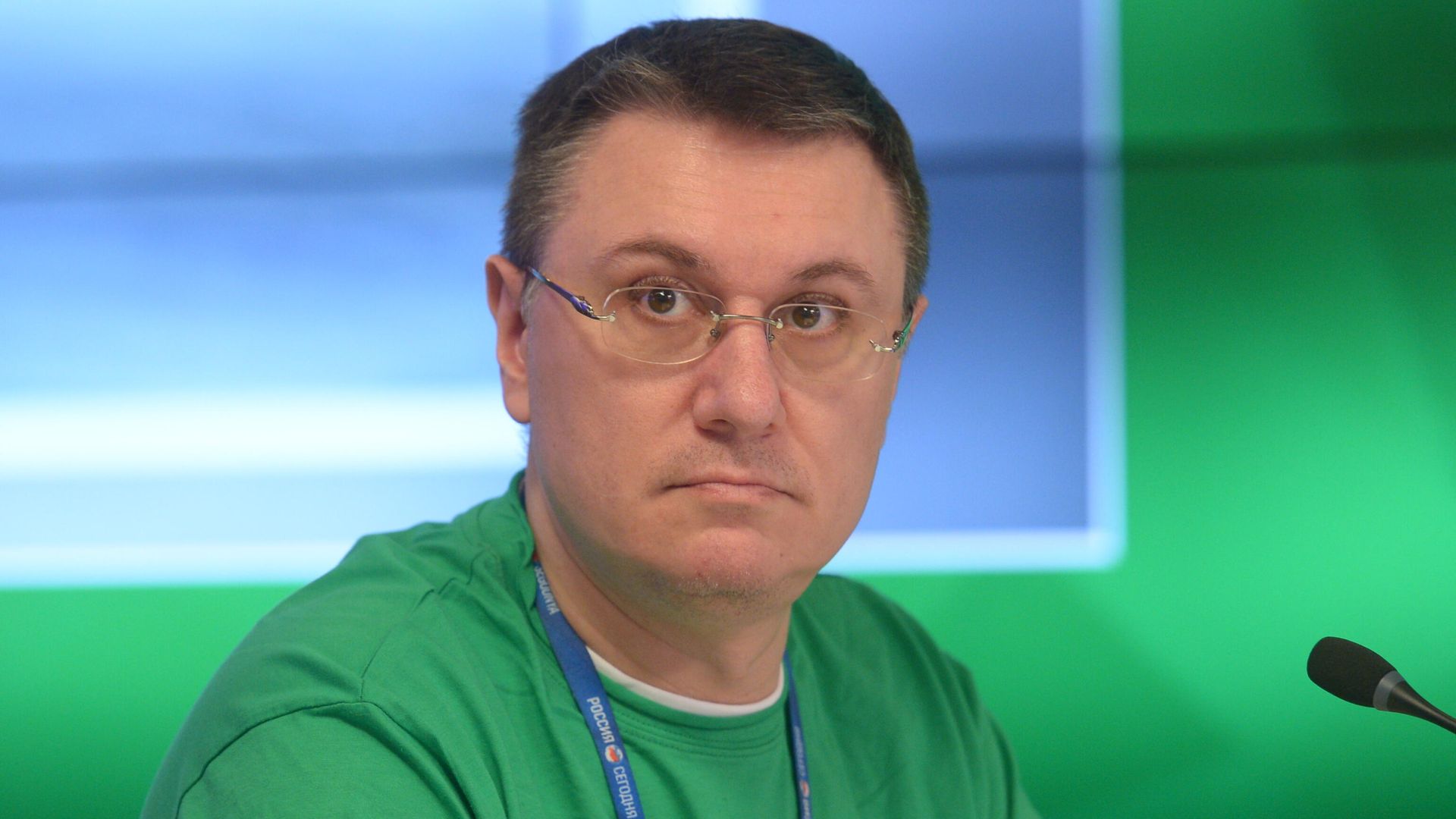 Василий Конов на пресс-конференции в Международном мультимедийном пресс-центре МИА Россия сегодня Василий Конов на пресс-конференции в Международном мультимедийном пресс-центре МИА Россия сегодня - РИА Новости, 1920, 10.11.2020