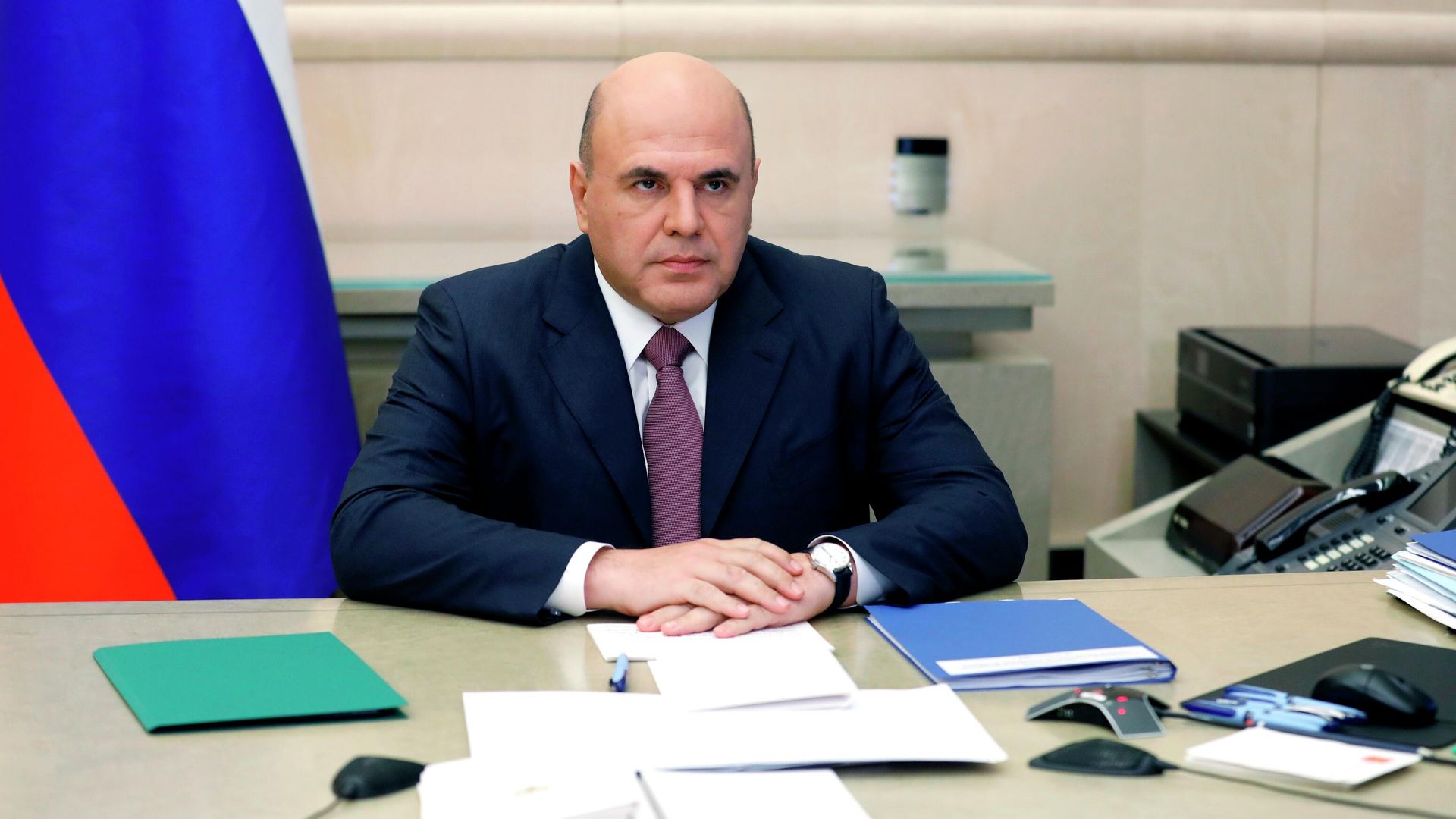 Председатель правительства РФ Михаил Мишустин во время совещания президента РФ Владимира Путина с членами правительства РФ в режиме видеоконференции Председатель правительства РФ Михаил Мишустин во время совещания президента РФ Владимира Путина с членами правительства РФ в режиме видеоконференции - РИА Новости, 1920, 31.10.2020