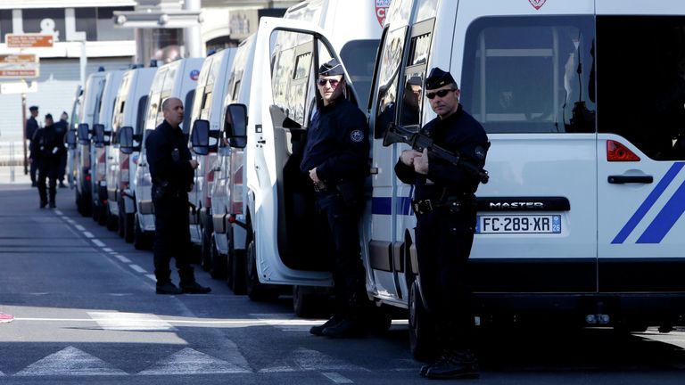Полицейские в Ницце Полицейские в Ницце