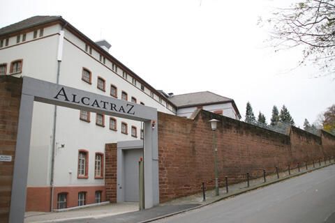 Отель Alcatraz ам Japanischen Garten в Кайзерслаутерне Отель Alcatraz ам Japanischen Garten в Кайзерслаутерне - РИА Новости, 1920, 30.10.2020