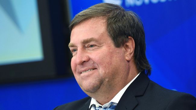 Президент Всероссийской федерации плавания Владимир Сальников во время мультимедийной пресс-конференция на тему: Всероссийская федерация плавания: итоги Чемпионата мира по водным видам спорта в Международном мультимедийном пресс-центре МИА Россия сегодня. Президент Всероссийской федерации плавания Владимир Сальников во время мультимедийной пресс-конференция на тему: Всероссийская федерация плавания: итоги Чемпионата мира по водным видам спорта в Международном мультимедийном пресс-центре МИА Россия сегодня.