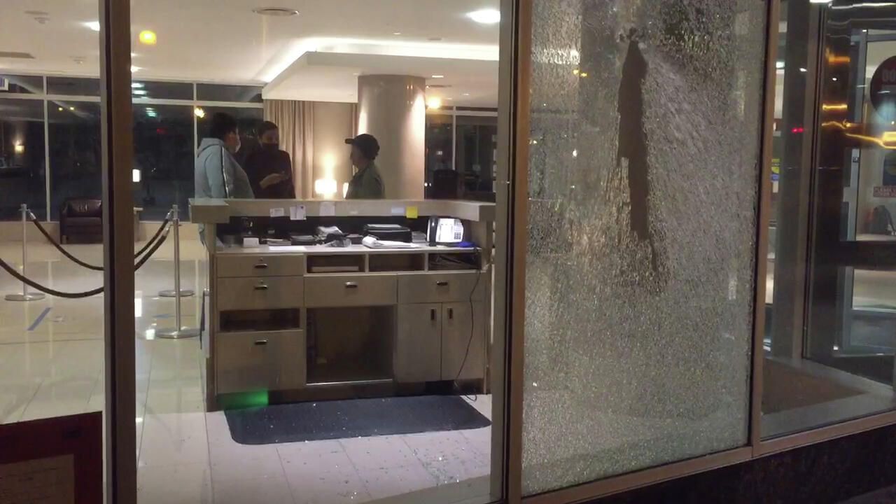 Кадры отеля в Вашингтоне, около которого велась стрельба Кадры отеля в Вашингтоне, около которого велась стрельба - РИА Новости, 1920, 03.11.2020