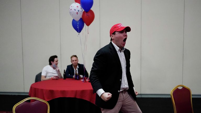 Сторонники Дональда Трампа во время президентских выборов в Лас-Вегасе, США Сторонники Дональда Трампа во время президентских выборов в Лас-Вегасе, США