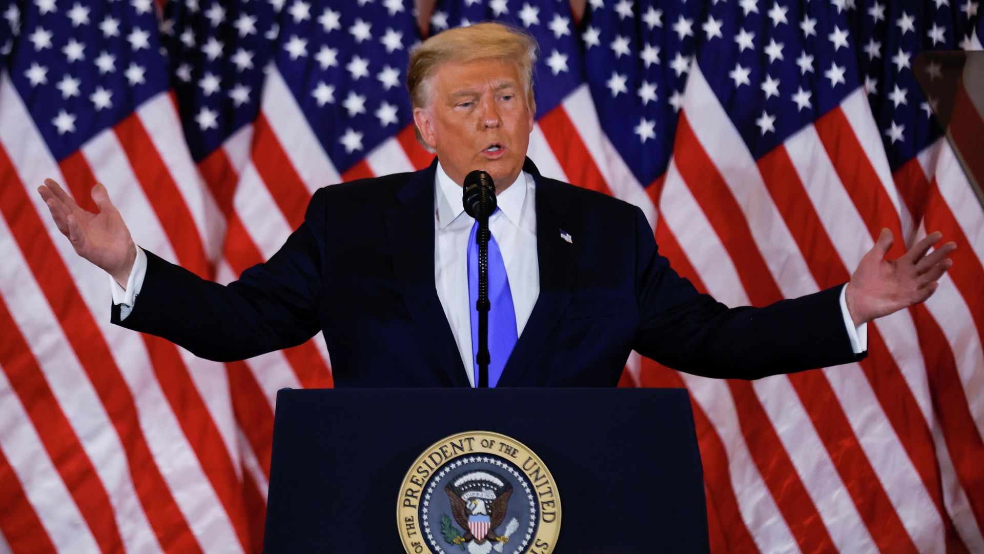 Президент США Дональд Трамп говорит о досрочных результатах президентских выборов 2020 года Президент США Дональд Трамп говорит о досрочных результатах президентских выборов 2020 года - РИА Новости, 1920, 04.11.2020