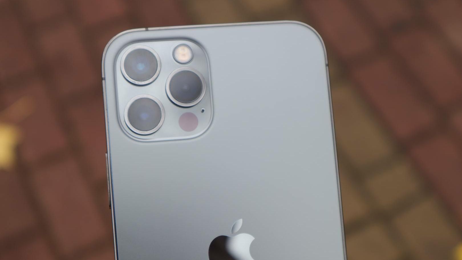 iPhone 12 8 - РИА Новости, 1920, 05.08.2021