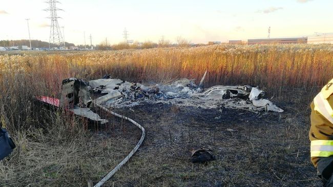 На месте аварийной посадки легкомоторного самолета в городском округе Люберцы На месте аварийной посадки легкомоторного самолета в городском округе Люберцы
