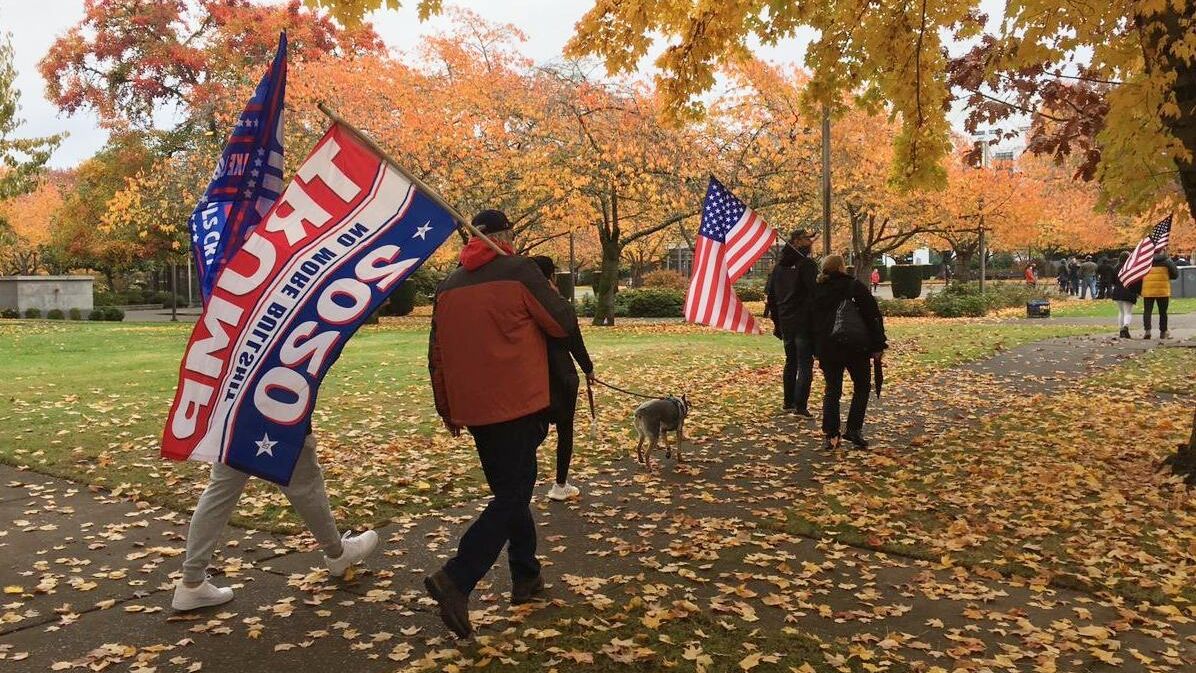 Митинг в поддержку действующего президента США Дональда Трампа в Салеме, столице штата Орегон - РИА Новости, 1920, 01.12.2020